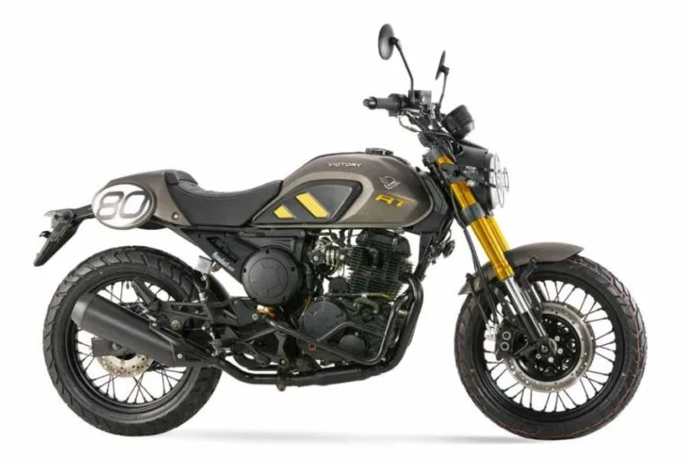 Moto Victory Bomber 250 RT, motocicleta estilo café racer de 250 cc, disponible en Supermotos MyM Tolima, ideal para quienes buscan potencia y diseño clásico.